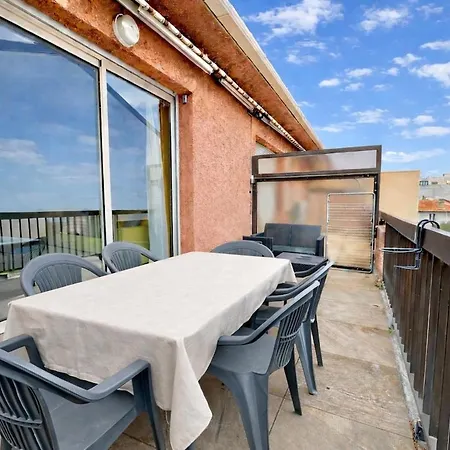 1 Chambre, Balcon, Proche Des Plages Lejlighed